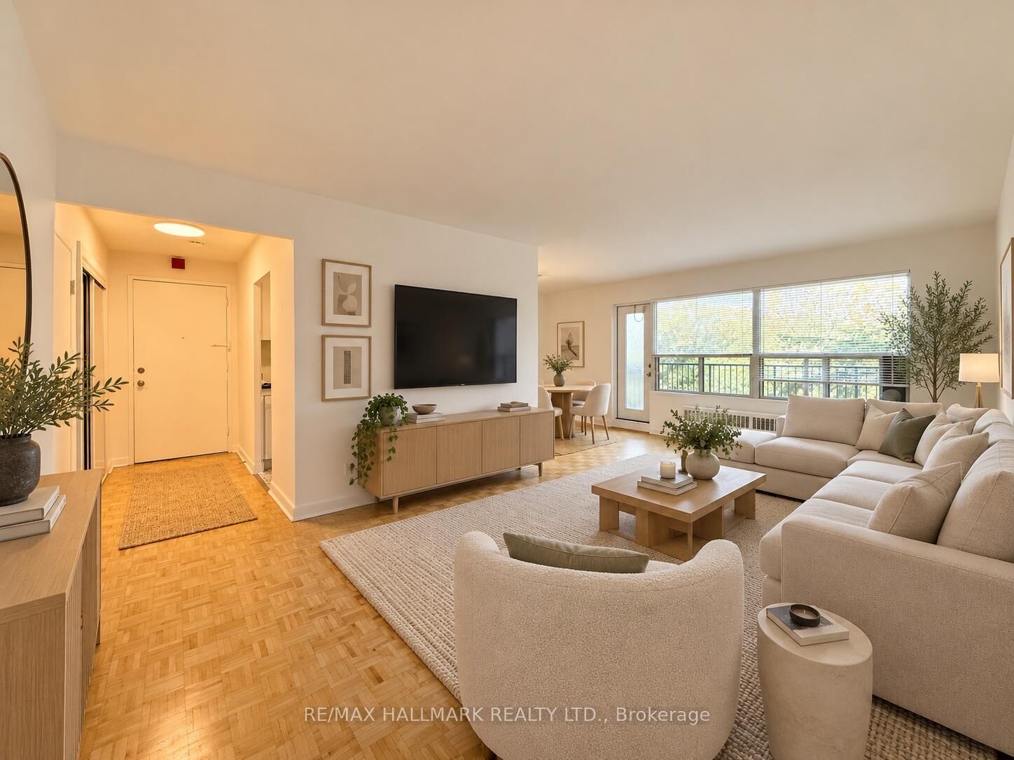 Property Photo:  28 Upper Canada Drive 305  ON M2P 1R9 