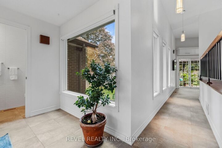 Property Photo: 7034 Estoril Road ON L5N 1N4