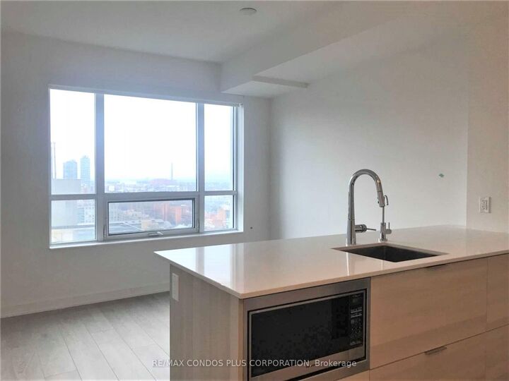 Property Photo:  88 Scott Street 1907  ON M5E 0A9 
