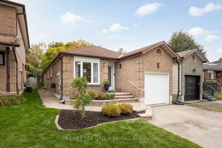 Property Photo:  6 McFeeters Crescent  ON L1C 4G5 