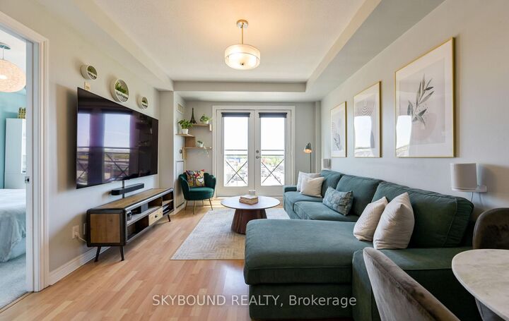 Property Photo: 1415 Lawrence Avenue W 516 ON M6L 1A9