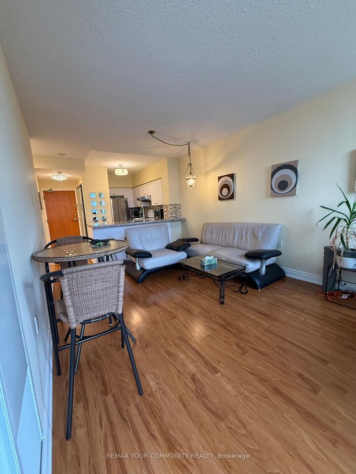 Property Photo:  9017 Leslie Street 1102  ON L4B 4R8 