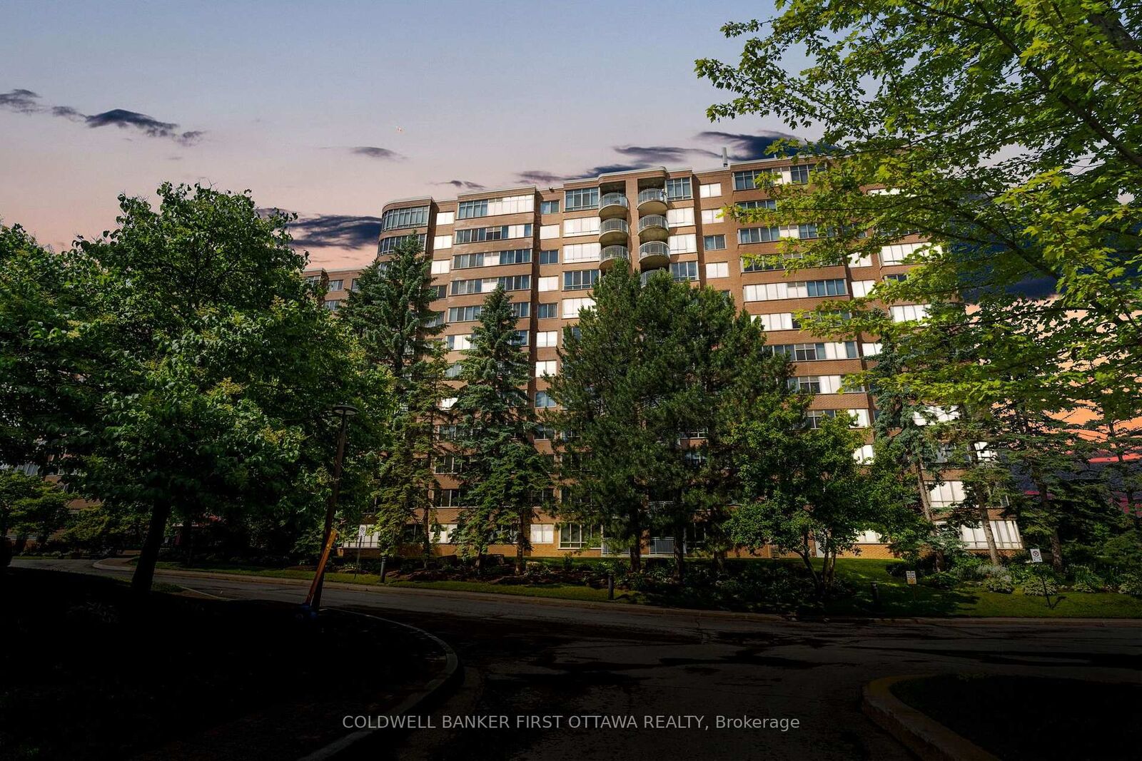 Property Photo:  100 Grant Carman Drive 506  ON K2E 8B8 