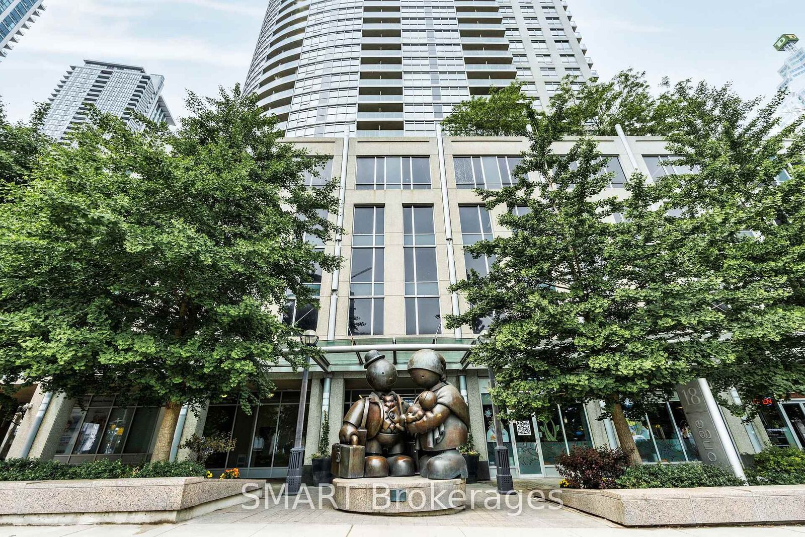 Property Photo:  18 Yonge Street 713  ON M5E 1Z8 
