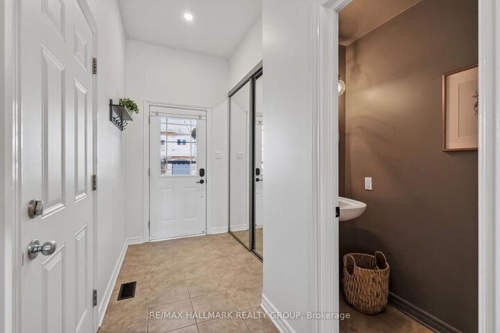 Property Photo: 144 Marrissa Avenue ON K1J 0A6