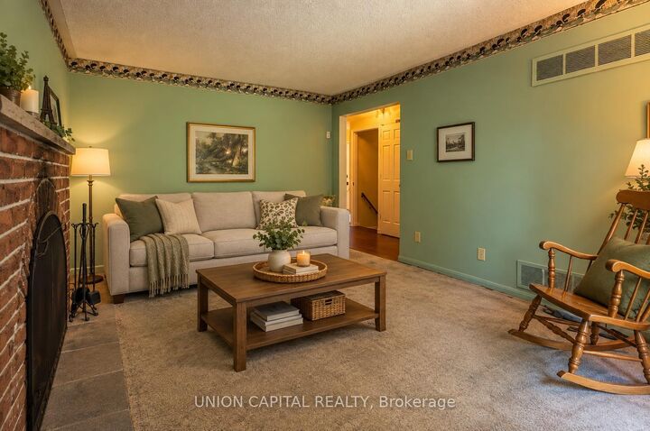 Property Photo:  223 Centre Street W  ON L4C 3P9 