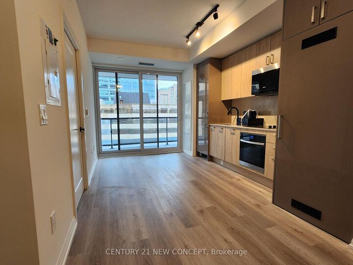 Property Photo:  280 Dundas Street W 703  ON M5T 0E3 