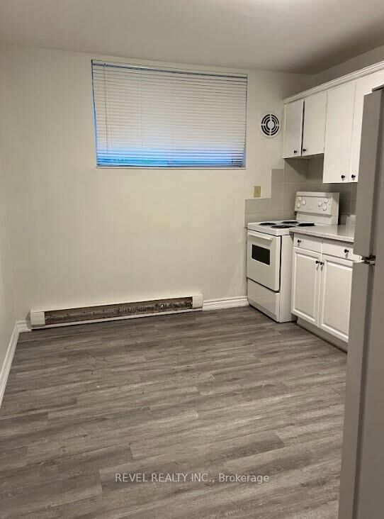 Property Photo: 3 Robinson Street 2 ON L3M 3C8