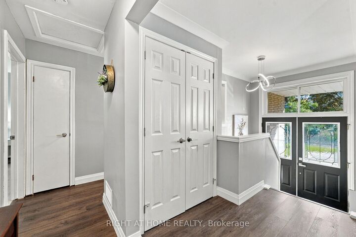 Property Photo:  14 Cole Avenue  ON L1C 1K6 