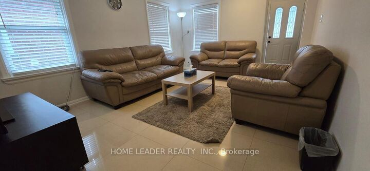 Property Photo:  21 Franklin Avenue  ON M2N 1B7 
