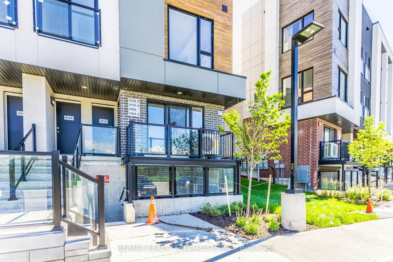 Property Photo:  16 Melbourne Avenue 106A  ON L2P 0G5 