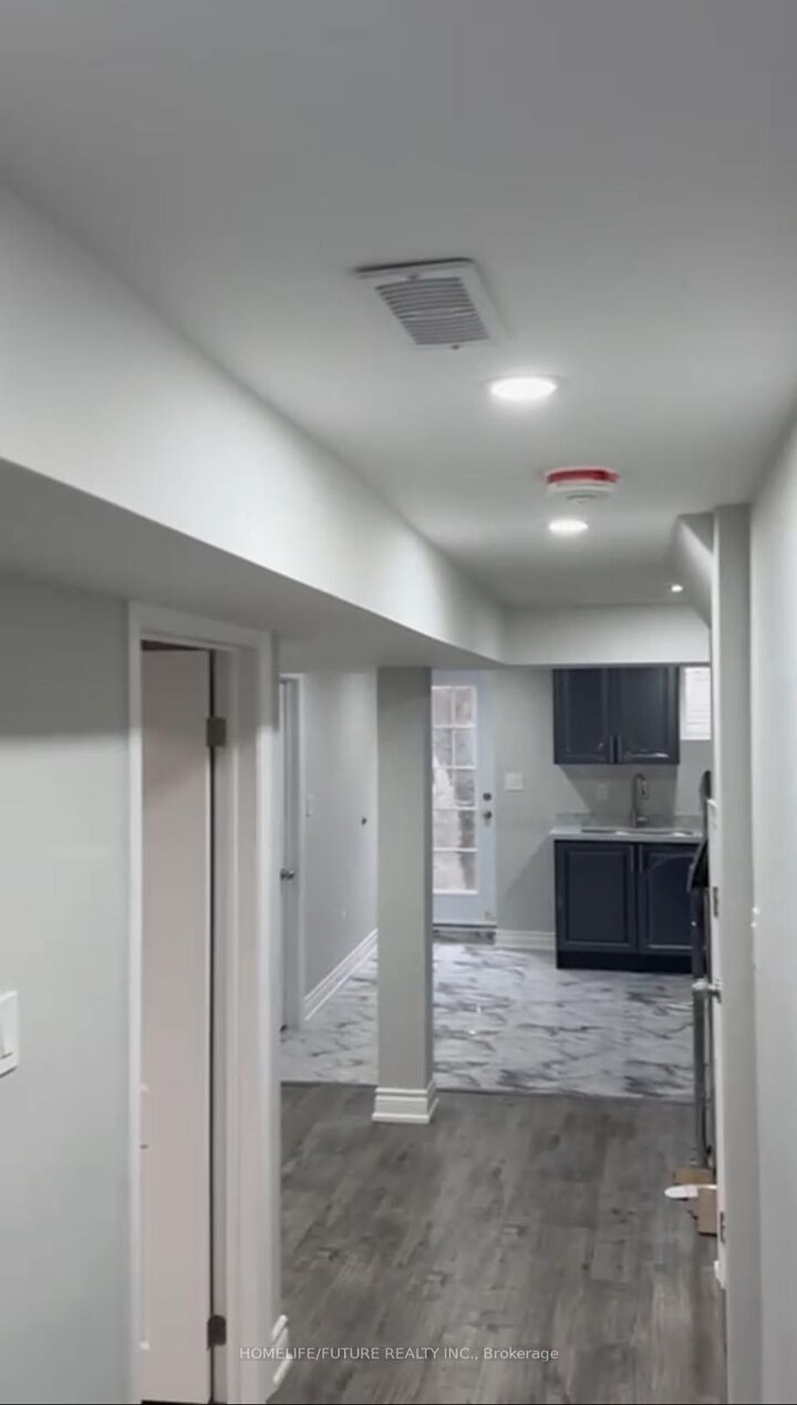 Property Photo:  6920 Haines Artist Way Bsmt  ON L5W 1B7 