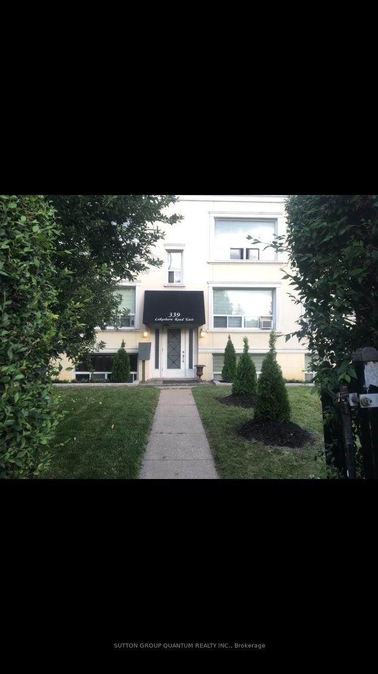 Property Photo:  339 Lakeshore Road E 3  ON L5G 1E7 