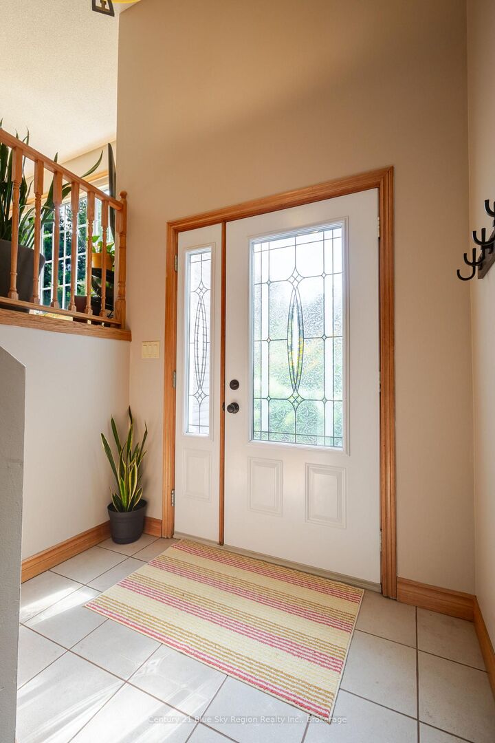 Property Photo:  44 Springdale Drive  ON P1B 8G2 