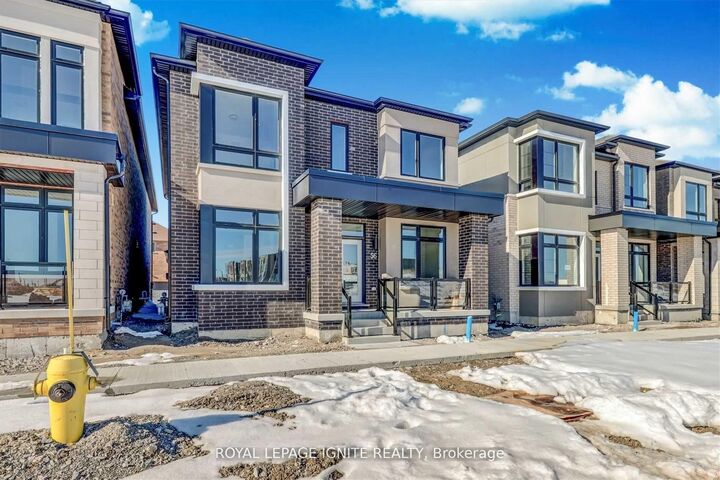 Property Photo:  56 Rustle Woods Avenue  ON L6B 0V2 