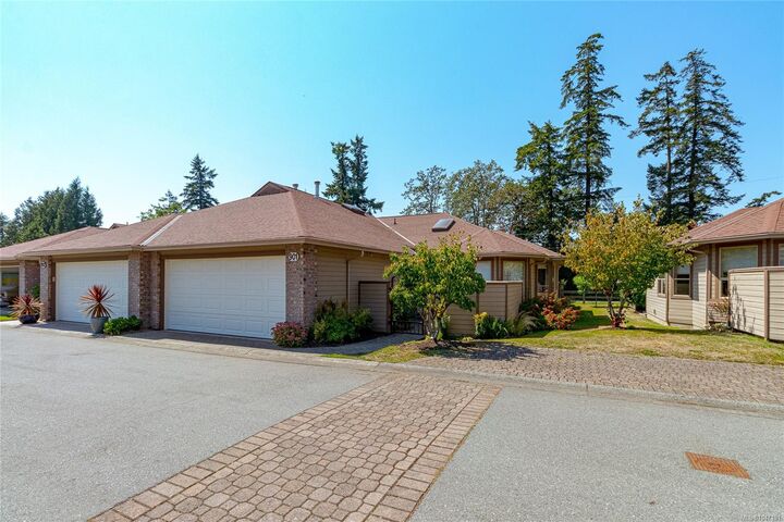 Property Photo:  4515 Pipeline Rd #901  BC V8Z 5M3 