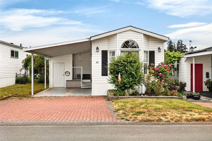 Property Photo:  7583 Central Saanich Rd #88  BC V8M 2B6 