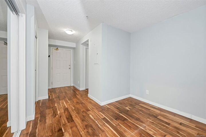 Property Photo:  520 Dunedin St #106  BC V8T 2L6 