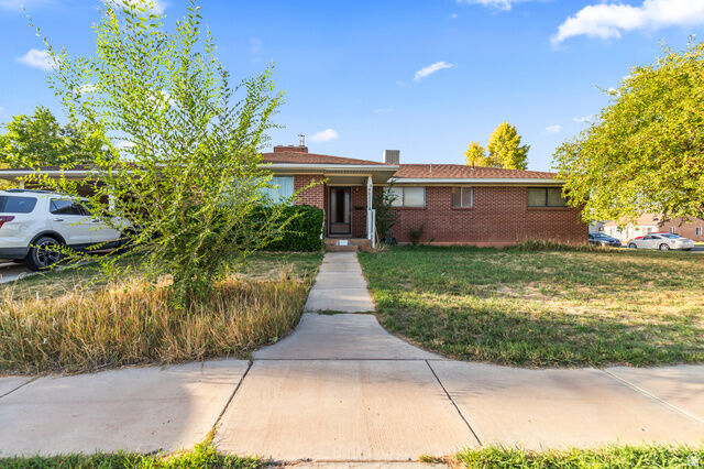 Property Photo: 389 W 400 N UT 84701