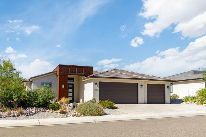 Property Photo:  3107 E Lavatera Dr  UT 84790 