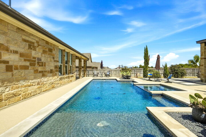 Property Photo:  1741 Meadow Crest Drive  TX 76571 