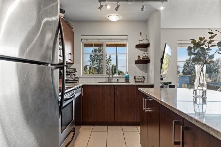 Property Photo:  45555 Yale Road 405  BC V2P 0A9 