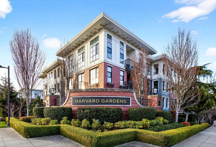 Property Photo:  15168 33 Avenue 312  BC V3Z 0N7 
