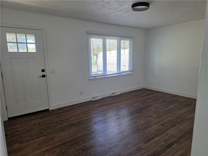 Property Photo:  180 Duxbury Road  NY 14626 