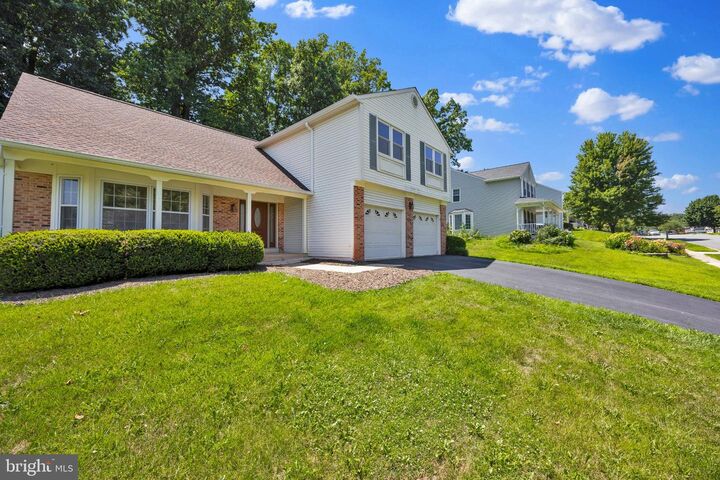 Property Photo:  203 Markwood Drive  VA 20165 