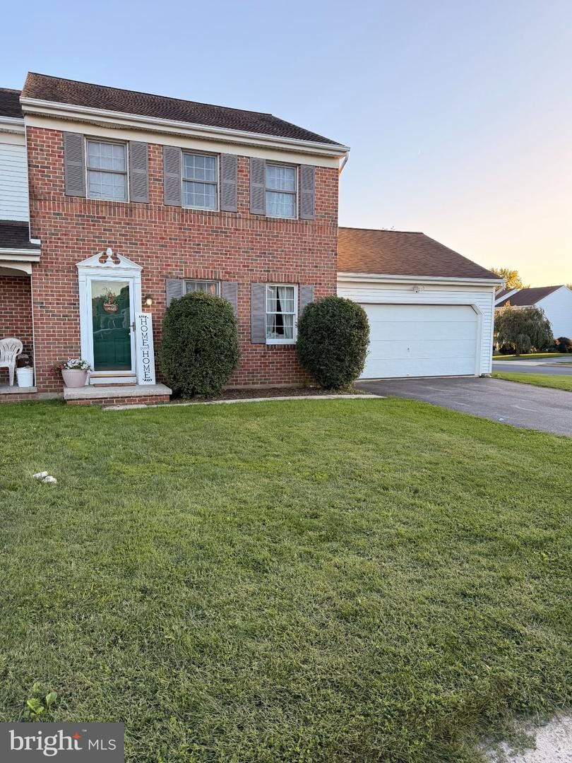 Property Photo: 2 Brookview Drive PA 17543