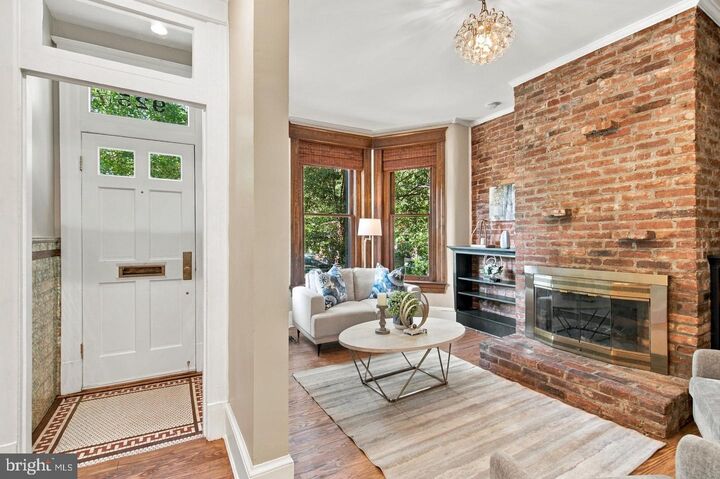 Property Photo:  925 South Carolina Avenue SE  DC 20003 