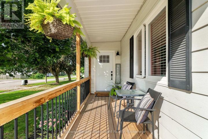 Property Photo: 154 Richmond Street ON N0M 1X0
