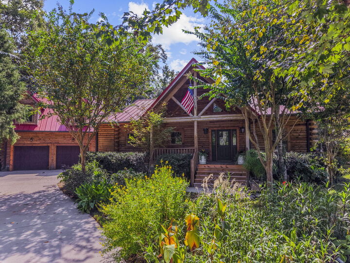 Property Photo: 445 Carol Street SC 29412