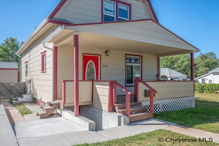 Property Photo:  2215 E 17th St  WY 82001 