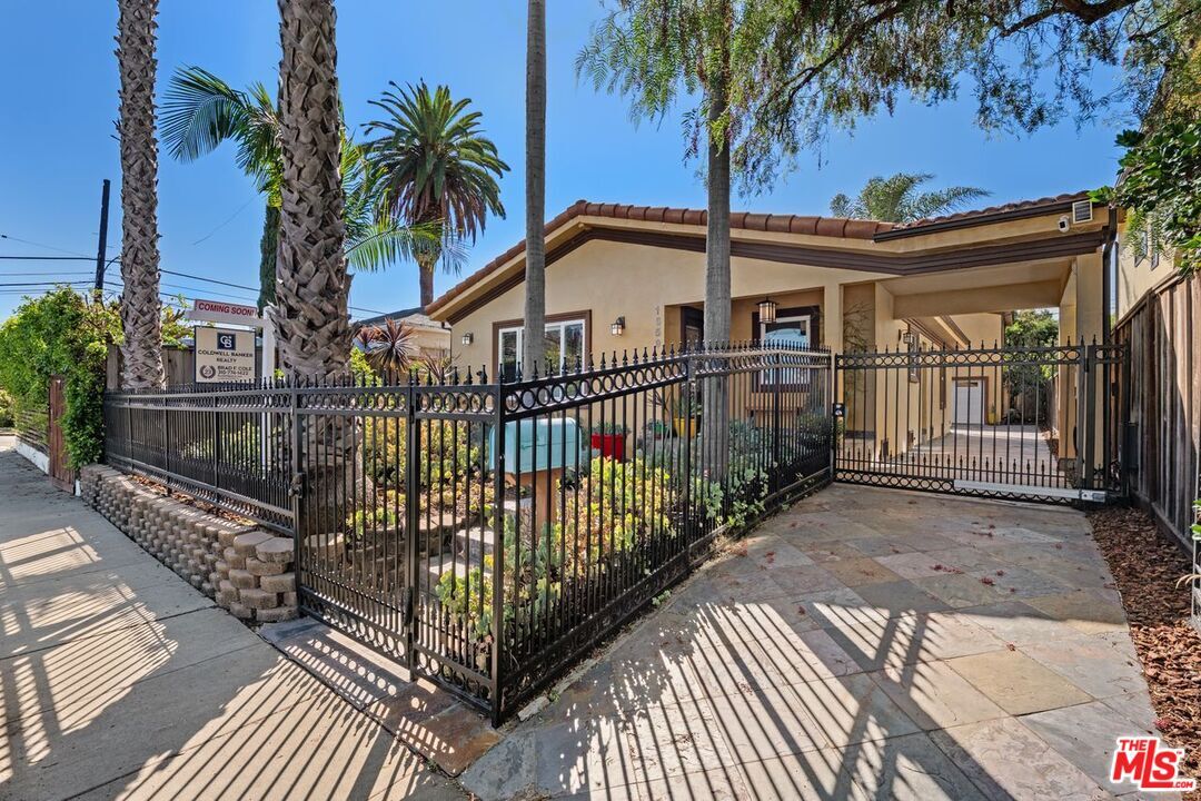 Property Photo:  1659 Ellsmere Ave  CA 90019 