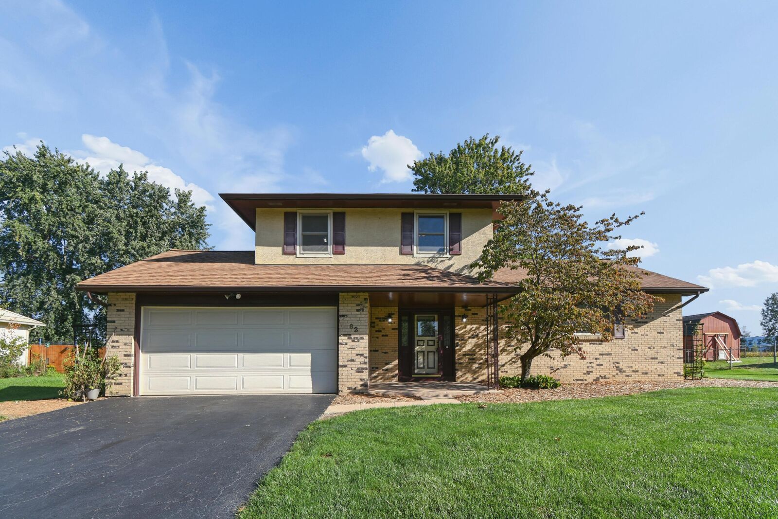 Property Photo: 82 Imperial SW Drive OH 43062