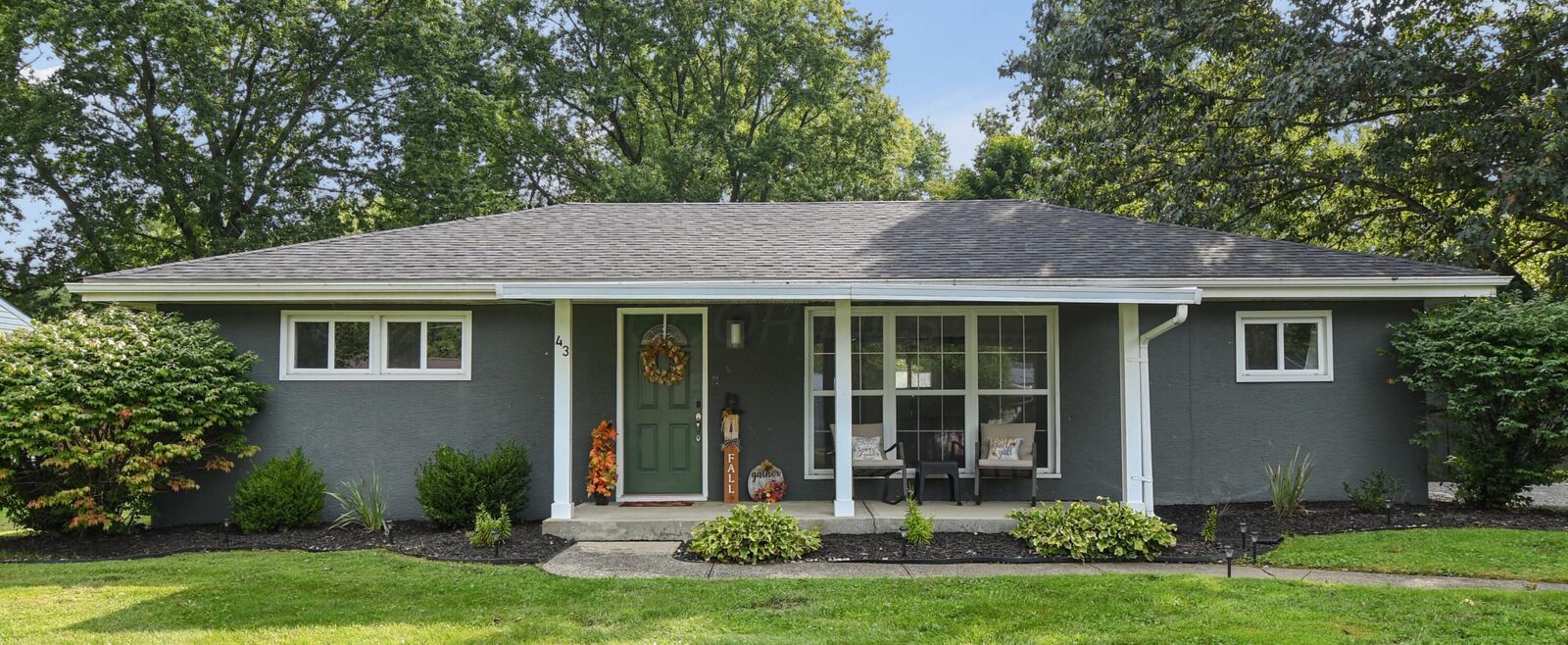 Property Photo:  43 3rd SW Avenue  OH 43062 