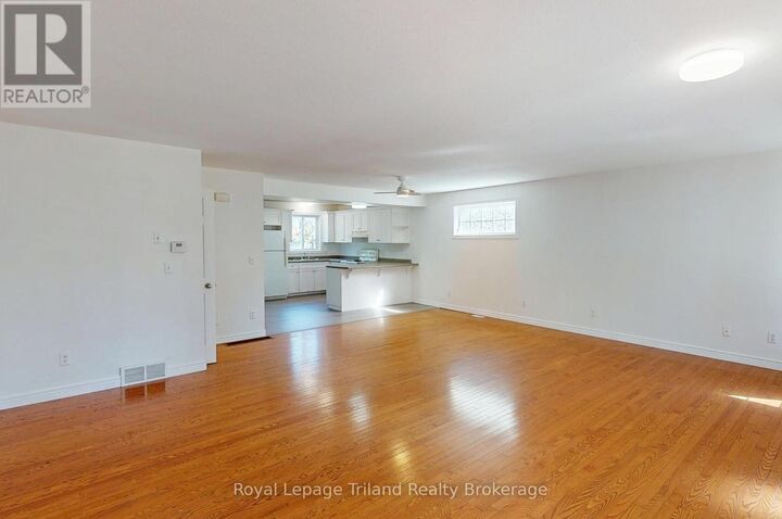 Property Photo:  50 Wellington Street North  ON N4S 6P5 