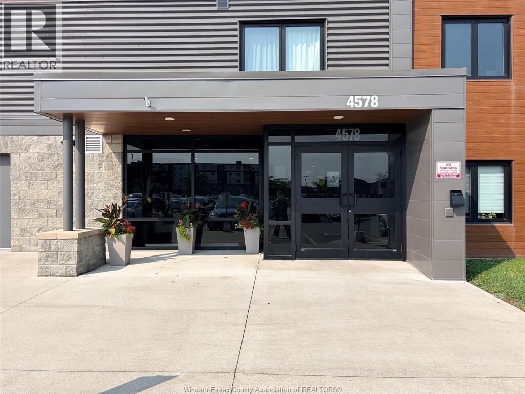 Property Photo:  4578 Huron Church Line 104  ON N9H 0M2 