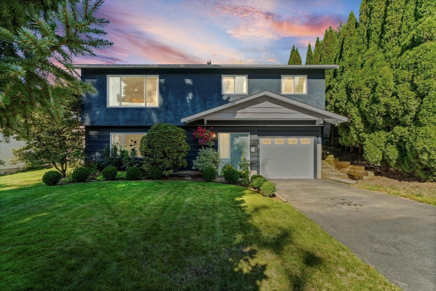 Property Photo:  34915 Champlain Crescent  BC V2S 5P3 