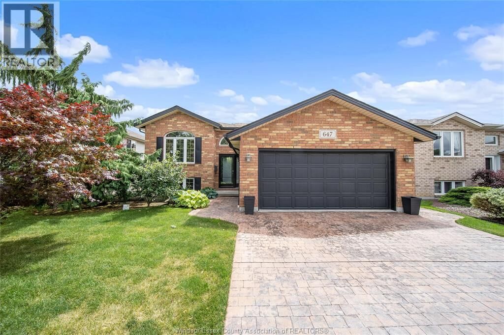 Property Photo:  647 Alpenrose Court  ON N9G 2X7 