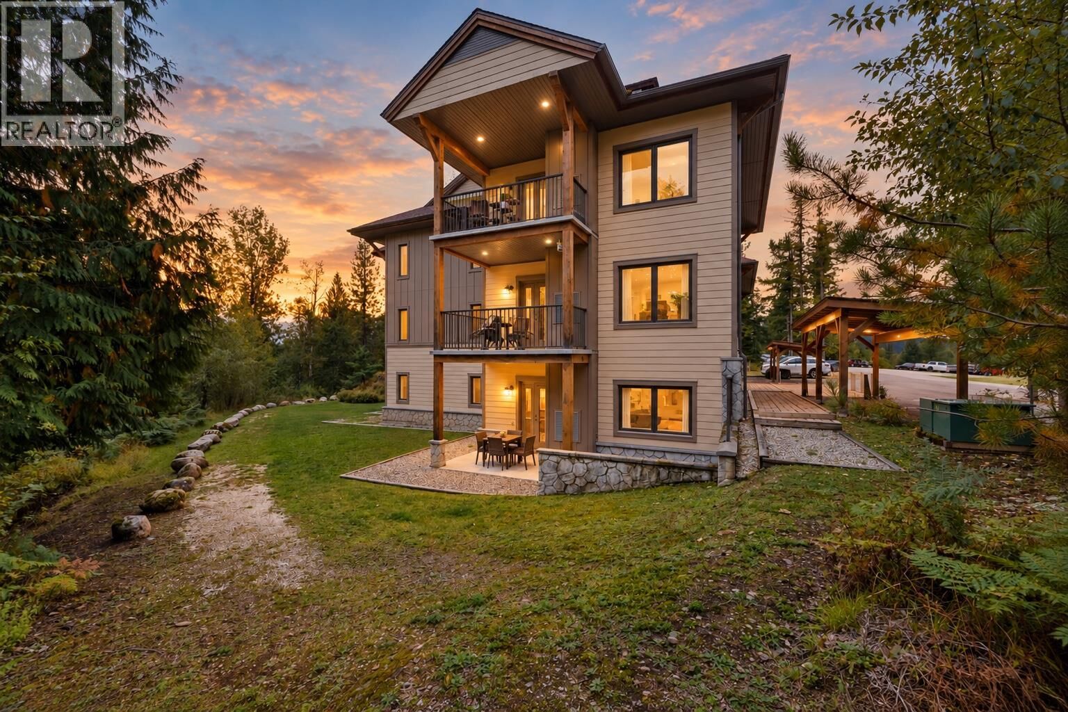 Property Photo: 16310 Woolgar Road 216 BC V0B 1E0