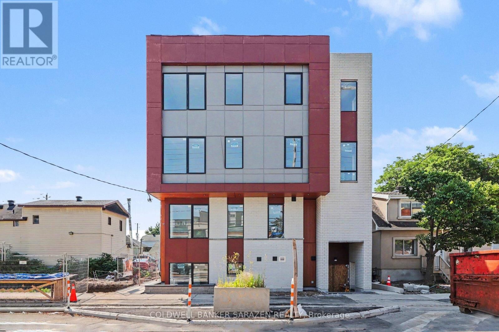Property Photo:  42 McArthur Avenue 201  ON K1L 6R2 