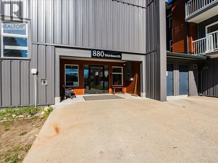 Property Photo:  880 Wordsworth Avenue 201  BC V1R 2V9 