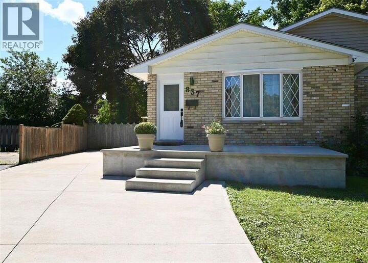 Property Photo:  837 Wilmont Place  ON N7T 4Z9 