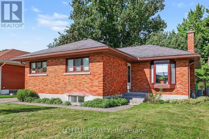 Property Photo:  1256 Field Street B  ON K2C 2R2 
