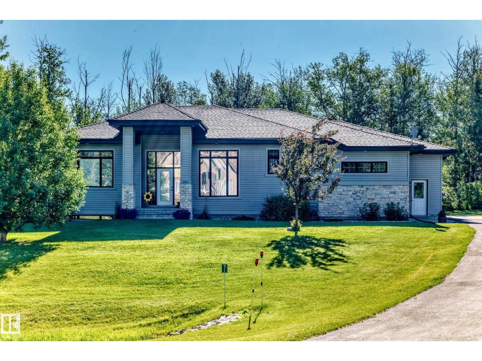 Property Photo:  #7 53216 Rge Road 264  AB T7Y 1A4 