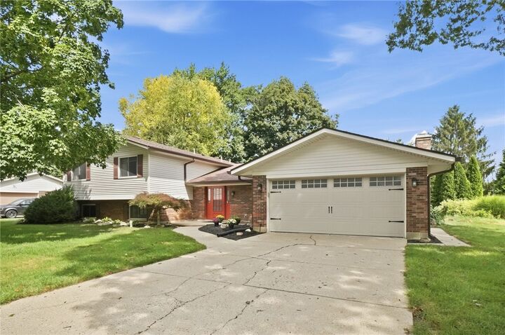 Property Photo: 7611 Pelway Drive OH 45459