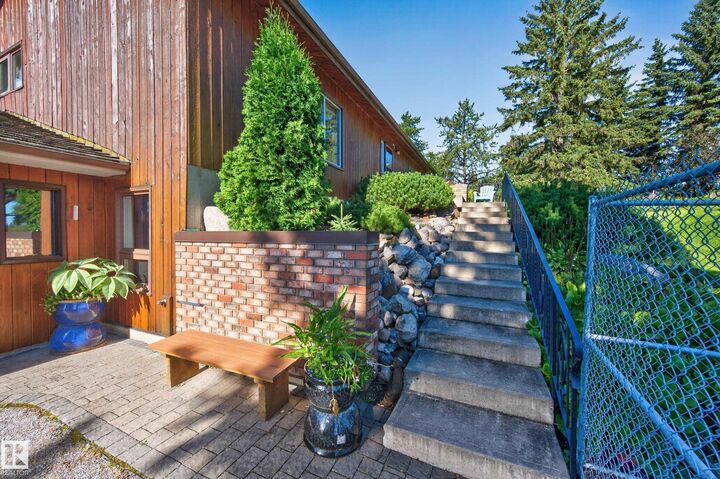 Property Photo:  53127 Range Road 211 49  AB T8G 2C5 