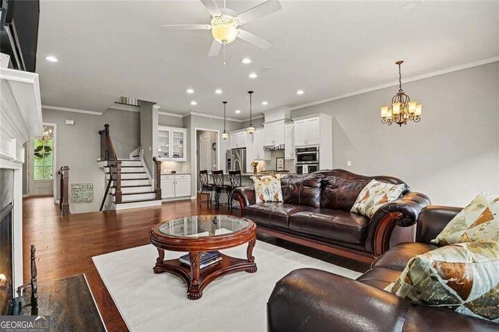 Property Photo:  1011 Milhaven Drive  GA 30076 